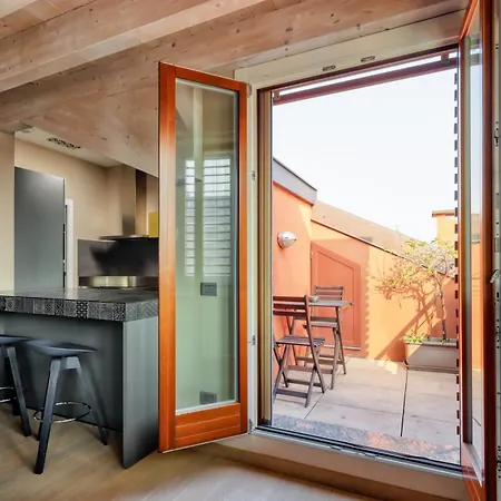 Apartment Joivy Elegant With Parking And Balcony Milan